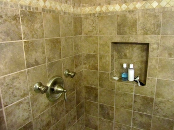 00010_Bathrooms